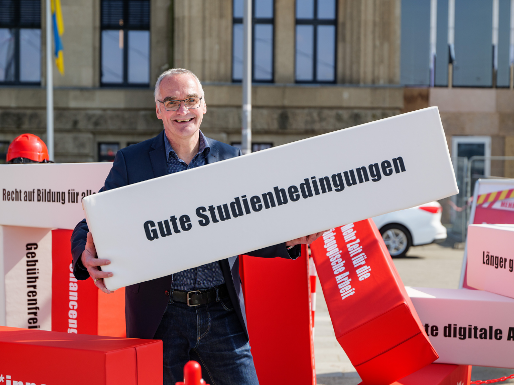 Dietmar Bell (SPD) hält den Baustein "gute Studienbedingungen".
